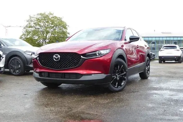 Neu Mazda CX-30 Nagisa 140 PS (102 kW) 2026 Rot SUV