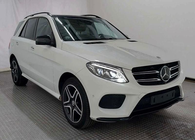 Weiß Gebraucht 2018 Mercedes GLE350 AMG SUV | 38.900 € (Fairer Preis) - Bild 1/4