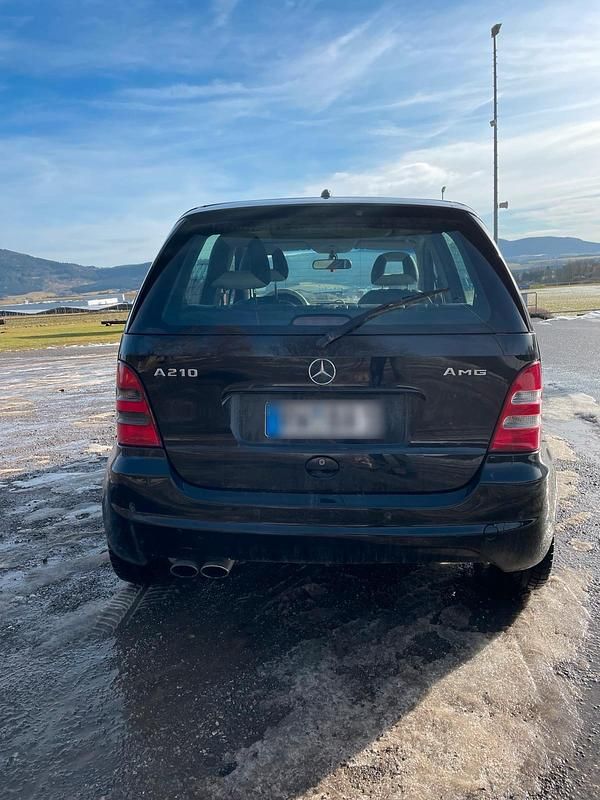 Schwarz Gebraucht 2002 Mercedes A210 AMG Kleinwagen | 550 € (Superpreis) - Bild 1/4