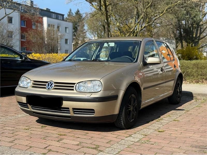 Gebraucht VW Golf IV Edition 102 PS (75 kW) 2001 Gold Limousine