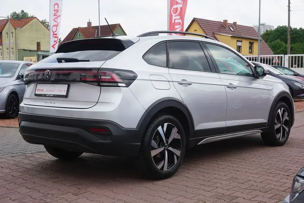 Neu VW Taigo 116 PS (85 kW) 2026 Silber SUV