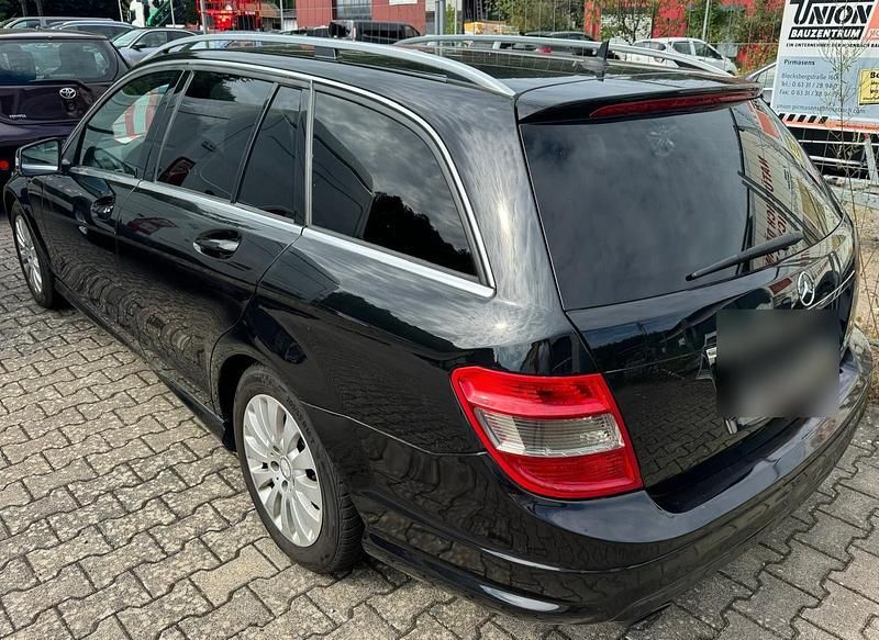 Gebraucht Mercedes C220 170 PS (125 kW) 2011 Schwarz Kombi