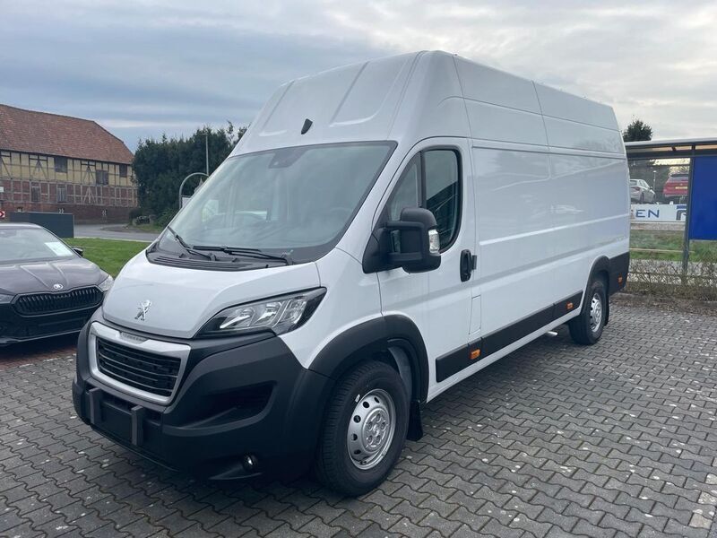 Weiß Neu 2025 Peugeot Boxer Van | 36.990 € (Teuer) - Bild 1/4
