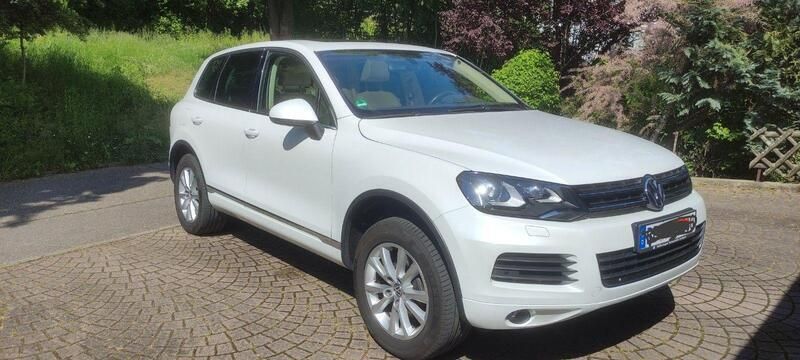 Weiß Gebraucht 2013 VW Touareg SUV | 8.900 € - Bild 1/4