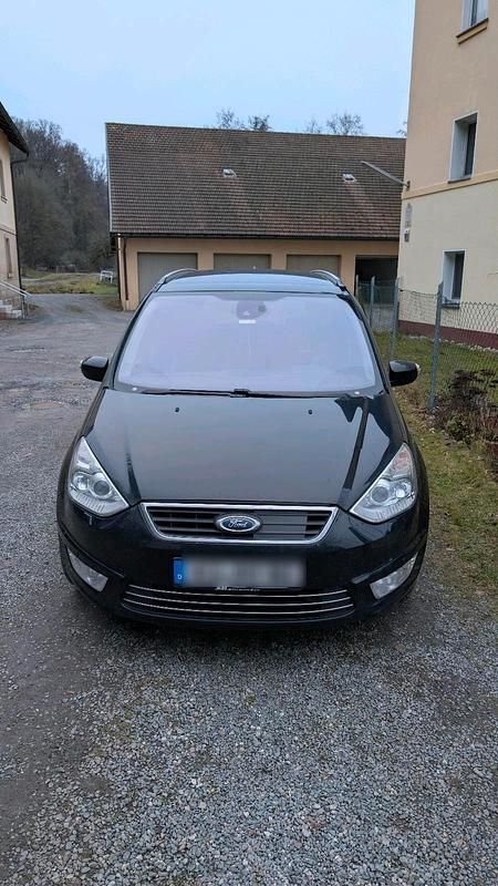 Schwarz Gebraucht 2014 Ford Galaxy Titanium Van / Kleinbus | 6.300 € (Guter Preis) - Bild 1/4
