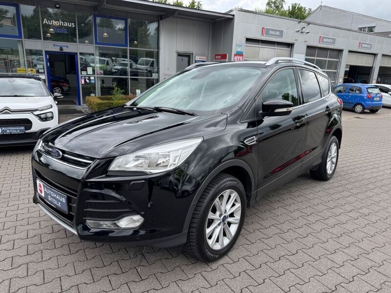 Schwarz Gebraucht 2016 Ford Kuga Titanium SUV | 13.474 € (Fairer Preis) - Bild 1/4