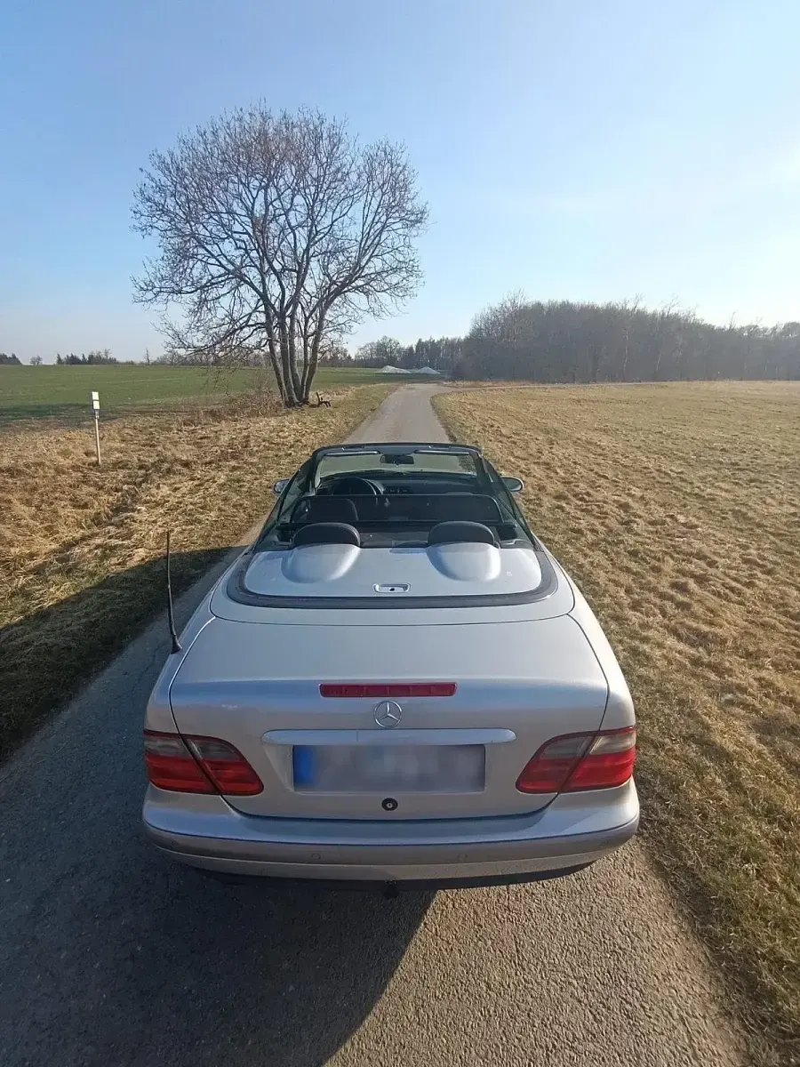 Gebraucht Mercedes CLK320 218 PS (160 kW) 1999 Silber Cabrio