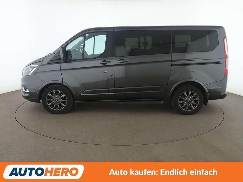 Gebraucht Ford Tourneo Titanium 185 PS (136 kW) 2020 Grau Van / Kleinbus