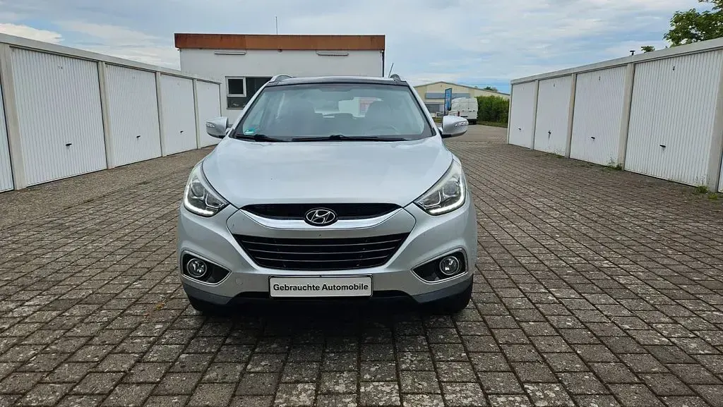 Gebraucht Hyundai ix35 Trend 166 PS (122 kW) 2015 Silber SUV