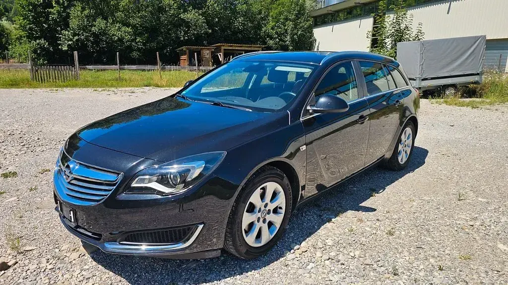 Gebraucht Opel Insignia Edition 170 PS (125 kW) 2014 Schwarz Kombi