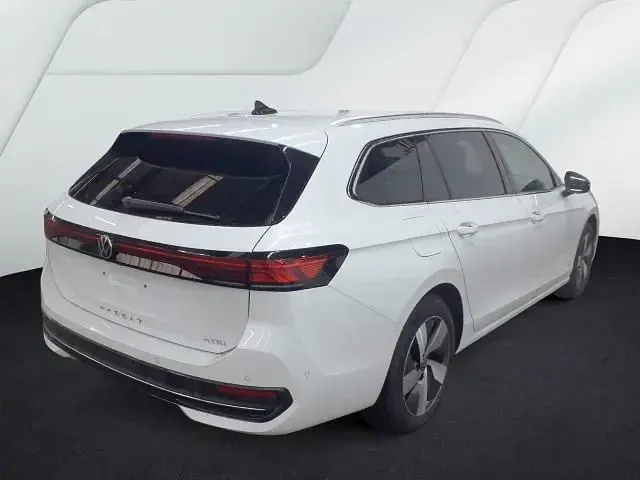 Gebraucht VW Passat Business 150 PS (110 kW) 2025 Weiß Kombi
