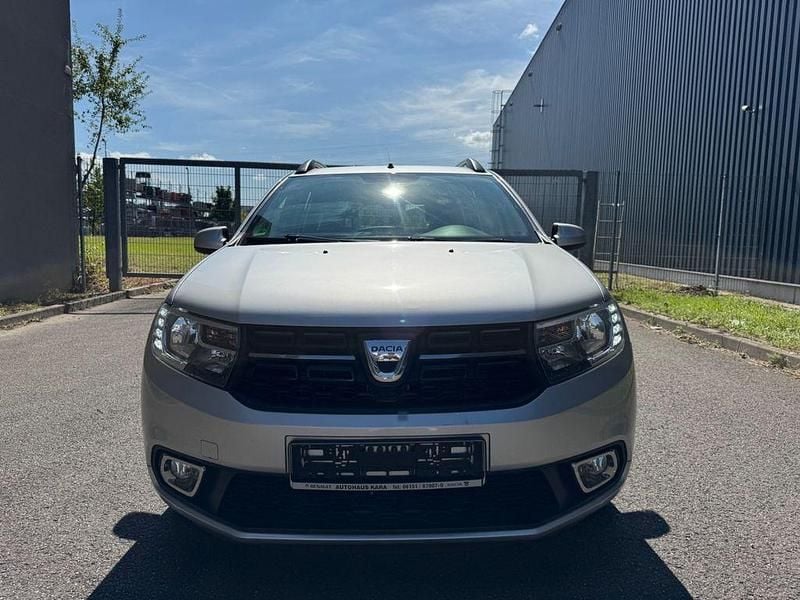 Gebraucht Dacia Logan MCV Lauréate 90 PS (66 kW) 2017 Grau Kombi