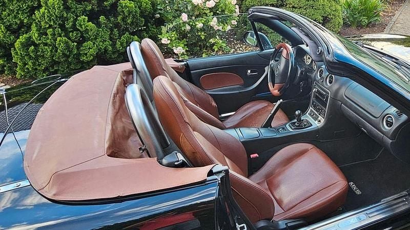 Schwarz Gebraucht 2002 Mazda MX5 Cabrio | 3.300 € (Guter Preis) - Bild 1/4