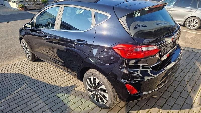 Gebraucht Ford Fiesta Titanium 125 PS (91 kW) 2024 Obsidianschwarz metallic Kleinwagen