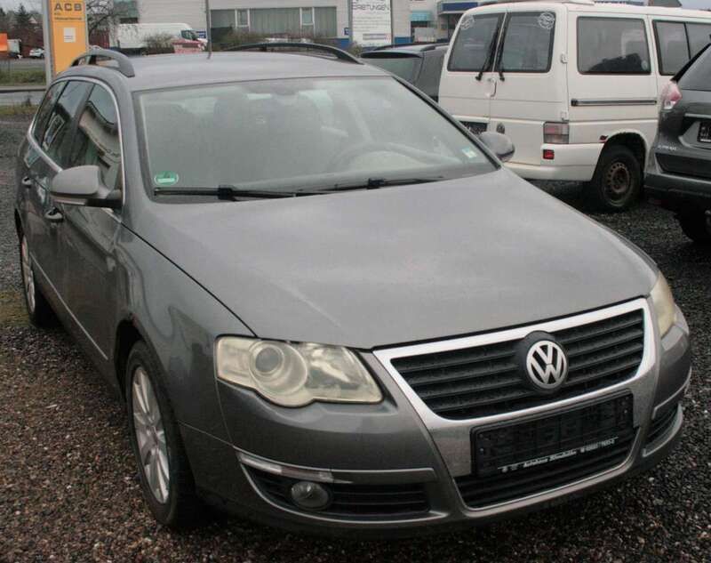 United grey metallic Gebraucht 2005 VW Passat Comfortline Kombi | 1.450 € (Superpreis) - Bild 1/4