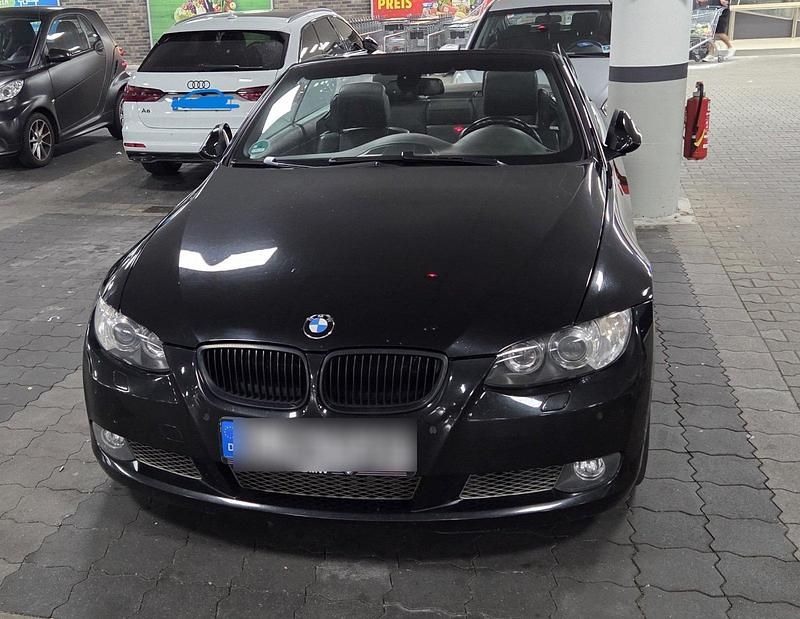 Gebraucht BMW 335 Cabriolet 306 PS (225 kW) 2007 Schwarz Cabrio