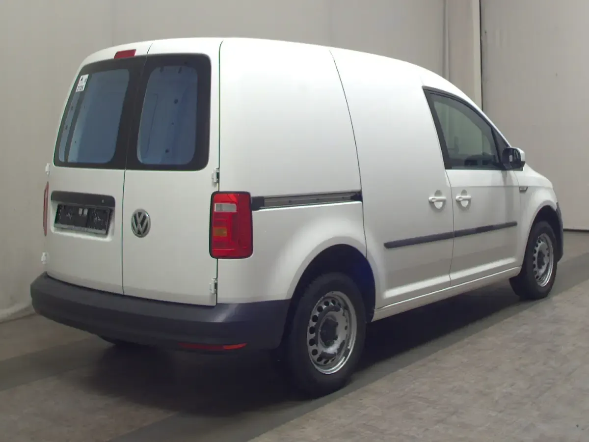 Gebraucht VW Caddy Trendline 102 PS (75 kW) 2020 Candyweiß Van / Kleinbus