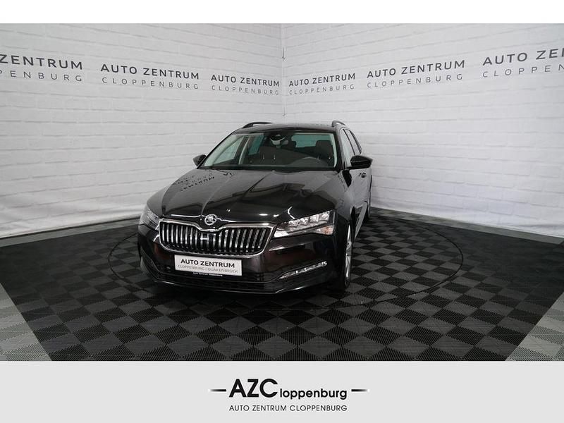 Schwarz Gebraucht 2022 Skoda Superb Ambition Limousine | 21.950 € (Fairer Preis) - Bild 1/4