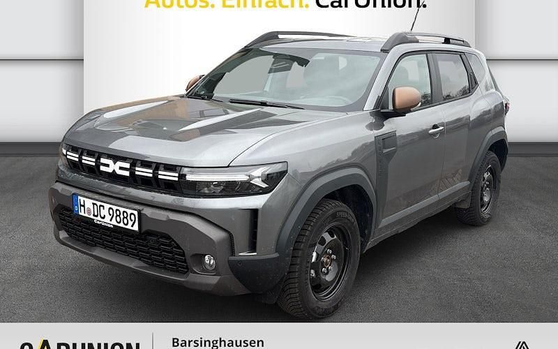 Dolomitgrau Gebraucht 2025 Dacia Duster Extreme Limousine | 25.500 € (Fairer Preis) - Bild 1/4