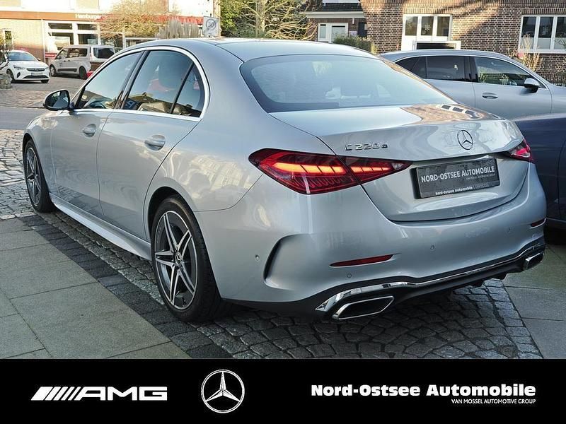 Gebraucht Mercedes C220 AMG 200 PS (147 kW) 2025 Metalliclack hightechsilber Limousine
