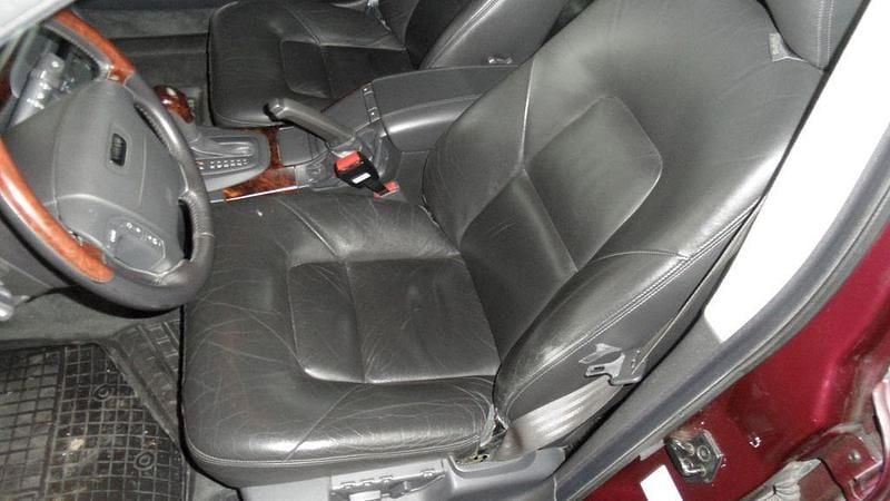 Gebraucht Volvo S80 200 PS (147 kW) 1999 Violet Limousine