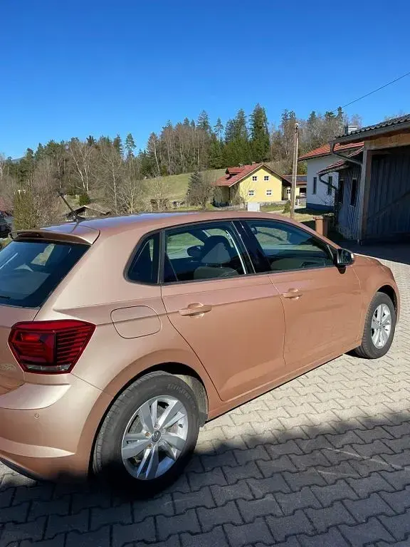 Gebraucht VW Polo 95 PS (69 kW) 2019 Gold Kleinwagen