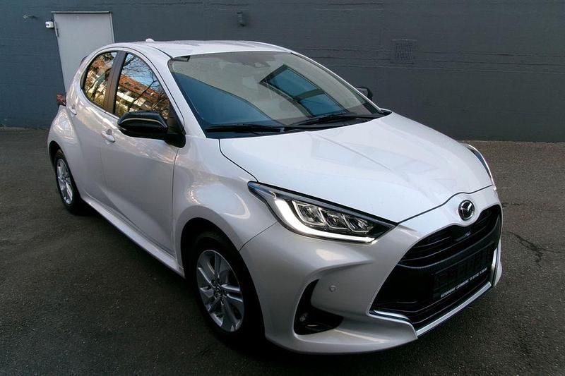 Second-hand Mazda 2 92 CP (67 kW) 2022 Alb Berlinǎ