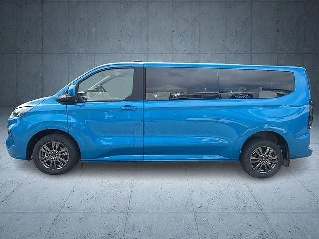 Gebraucht Ford Tourneo Titanium 170 PS (125 kW) 2025 Blau Van / Kleinbus