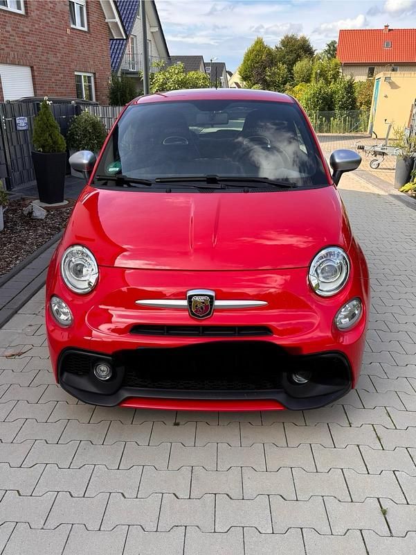 Rot Gebraucht 2018 Fiat 500 Abarth Limousine | 13.800 € (Guter Preis) - Bild 1/4