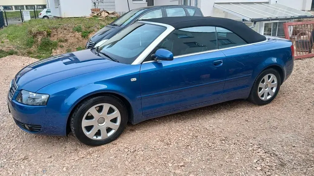 Gebraucht Audi A4 Cabriolet 170 PS (125 kW) 2003 Blau Cabrio
