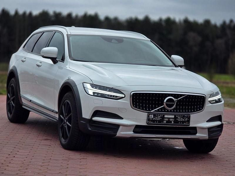Gebraucht Volvo V90 CC Pro 190 PS (139 kW) 2019 Weiß Kombi