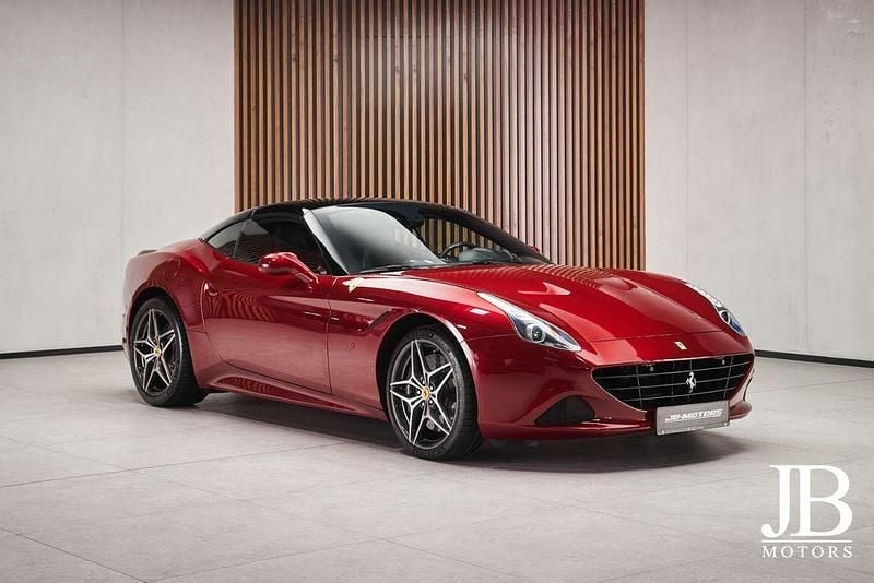 Gebraucht Ferrari California 560 PS (411 kW) 2015 Rot Cabrio