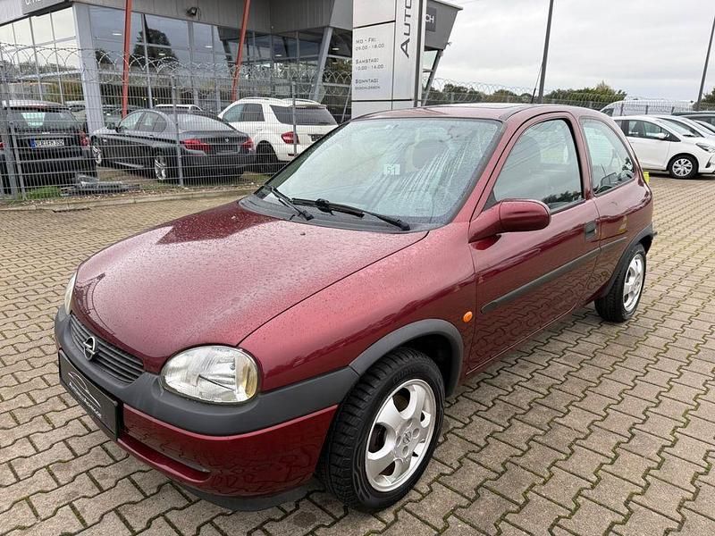 Gebraucht Opel Corsa 65 PS (47 kW) 1999 Rot Limousine