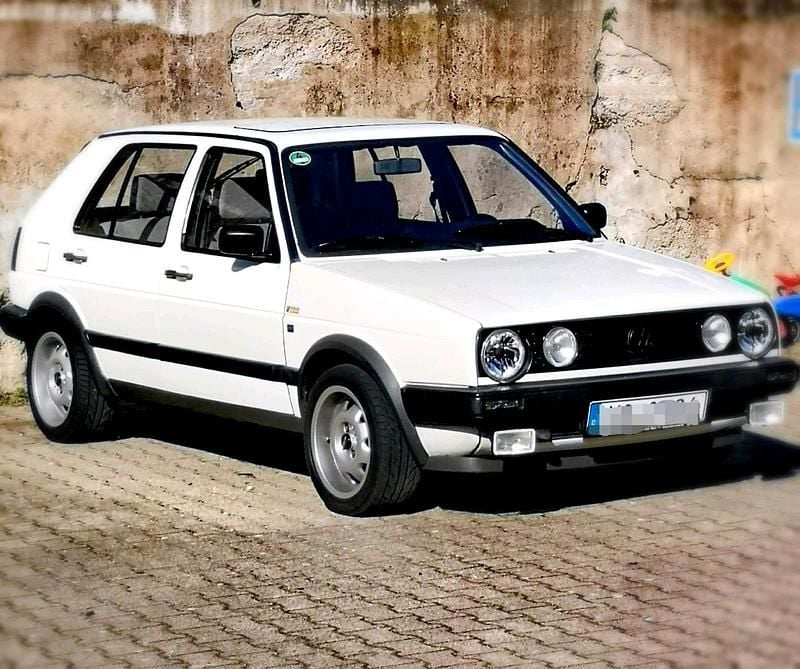 Weiß Gebraucht 1992 VW Golf II GT Limousine | 7.900 € - Bild 1/4