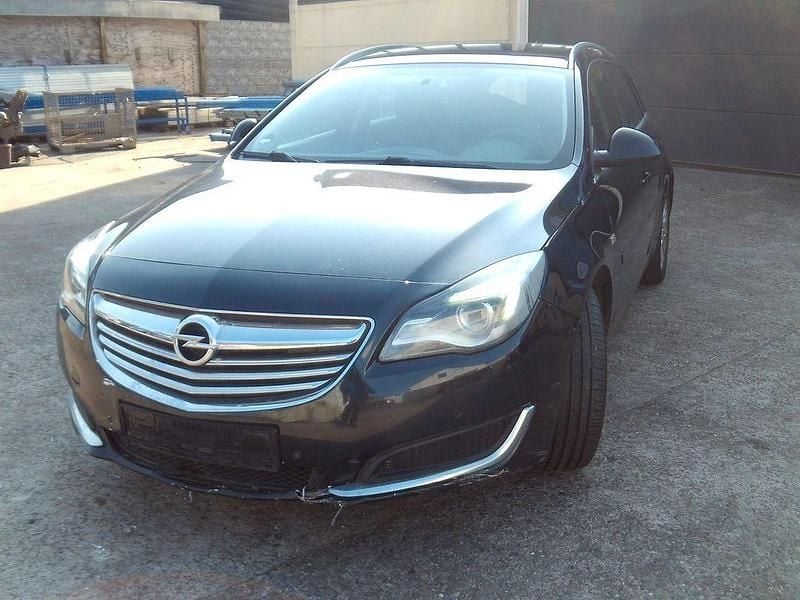Gebraucht Opel Insignia Edition 136 PS (100 kW) 2016 Schwarz Kombi