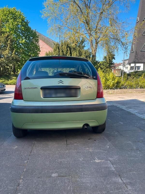 Grün Gebraucht 2002 Citroën C3 Kleinwagen | 500 € - Bild 1/4