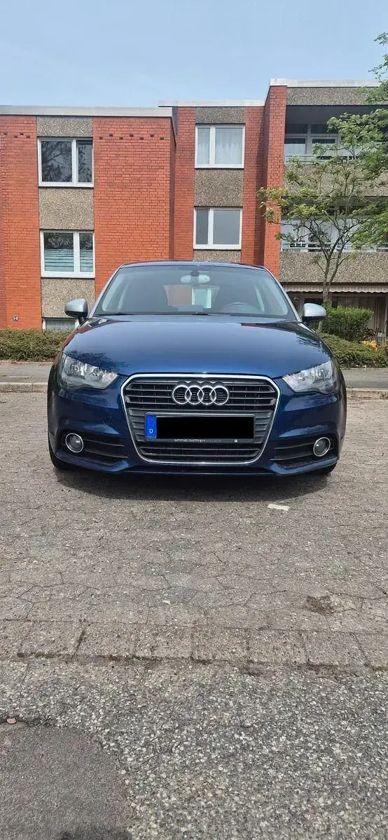 Gebraucht Audi A1 Ambition 90 PS (66 kW) 2013 Blau Kleinwagen