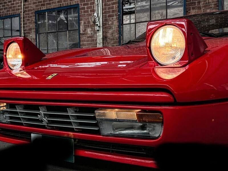 Rot Gebraucht 1989 Ferrari 328 Cabrio | 73.900 € - Bild 1/4