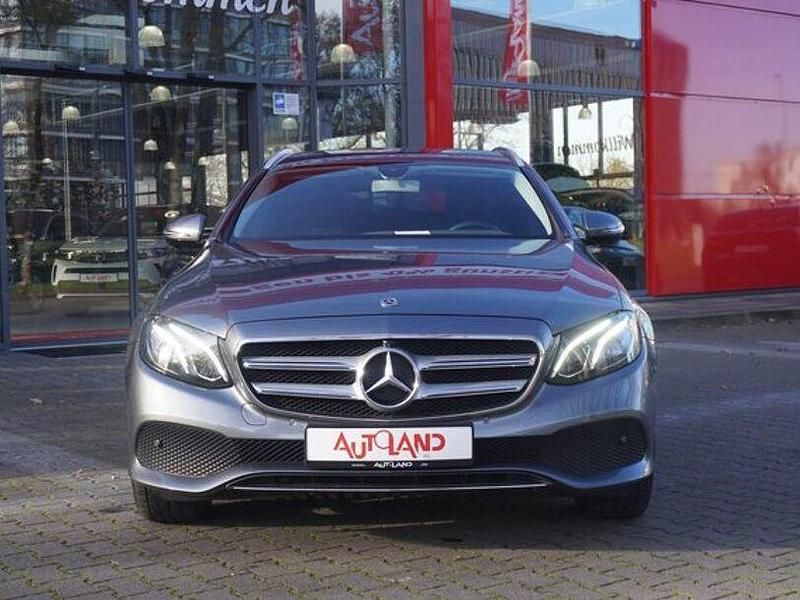 Gebraucht Mercedes E200 184 PS (135 kW) 2018 Grau Kombi