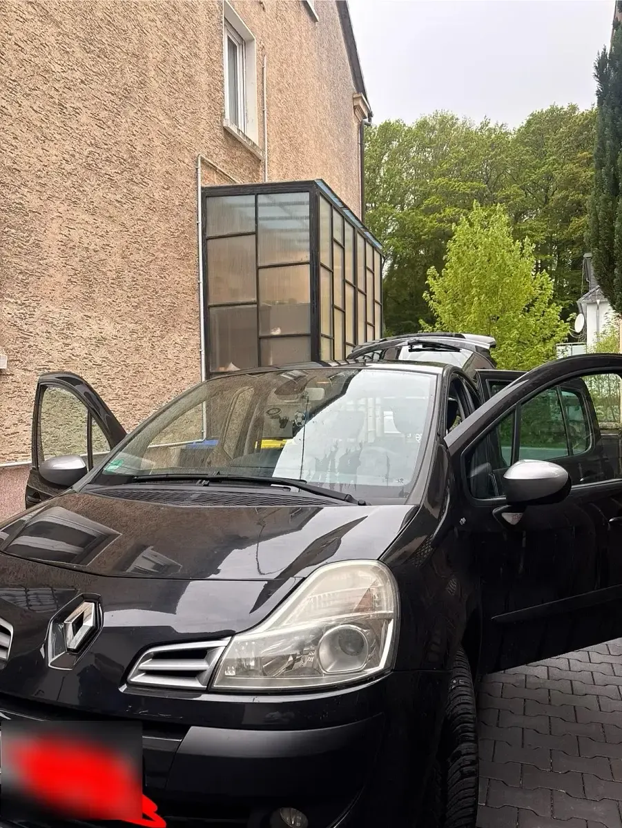 Gebraucht Renault Modus Night&Day 101 PS (74 kW) 2011 Schwarz Van / Kleinbus