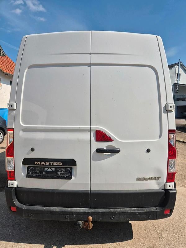 Gebraucht Renault Master 130 PS (95 kW) 2019 Weiß Van / Kleinbus