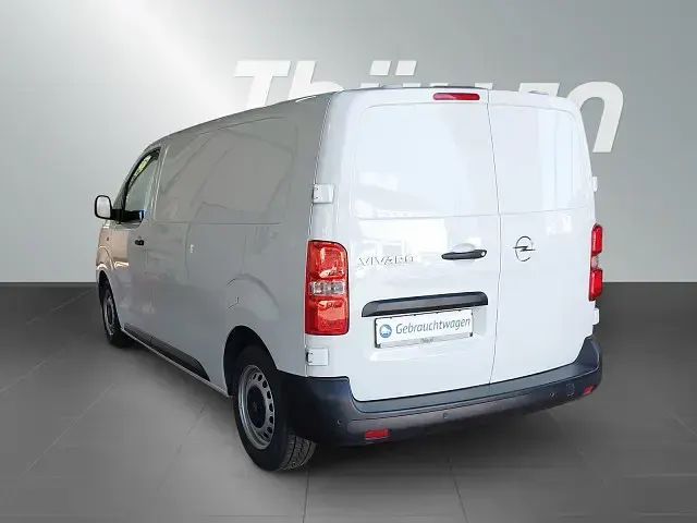 Gebraucht Opel Vivaro 120 PS (88 kW) 2024 Weiß Van / Kleinbus