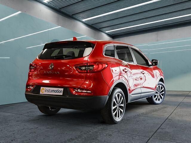 Gebraucht Renault Kadjar Play 140 PS (102 kW) 2022 Rot SUV