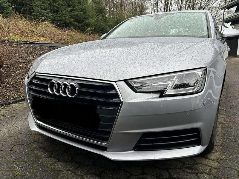 Gebraucht Audi A4 Design 150 PS (110 kW) 2016 Grau Kombi