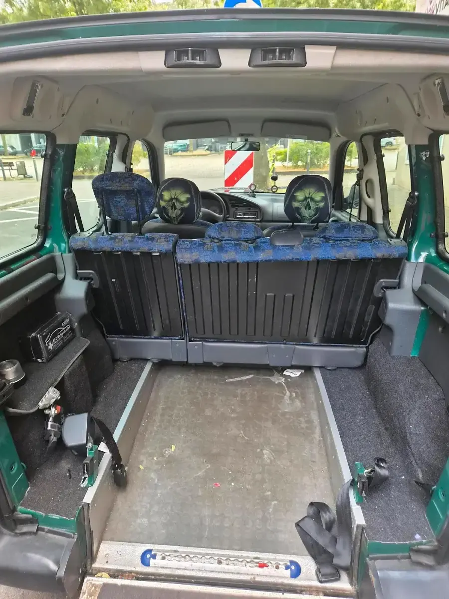 Gebraucht Peugeot Partner 75 PS (55 kW) 2002 Grün Van / Kleinbus