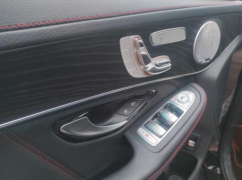 Schwarz Gebraucht 2018 Mercedes GLC43 AMG AMG Coupé | 33.500 € (Superpreis) - Bild 1/4