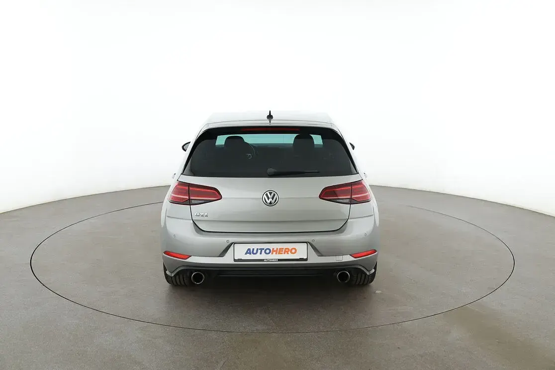 Gebraucht VW Golf VII GTI 230 PS (169 kW) 2017 Grau Limousine