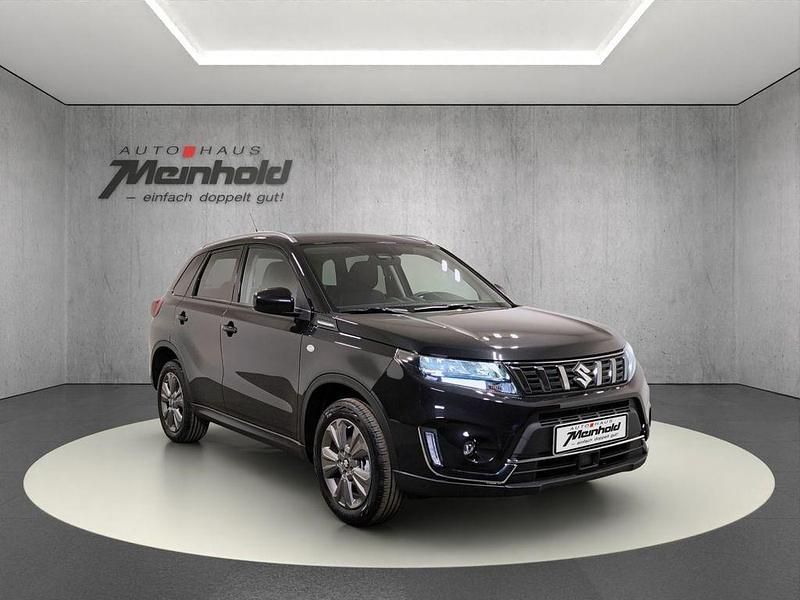 Gebraucht Suzuki Vitara Comfort 102 PS (75 kW) 2024 Schwarz SUV