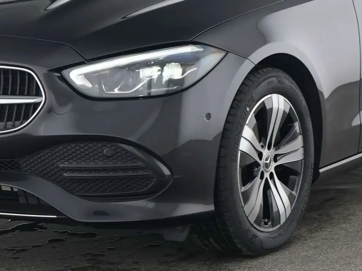 Gebraucht Mercedes C180 Avantgarde 170 PS (125 kW) 2025 Grau Kombi