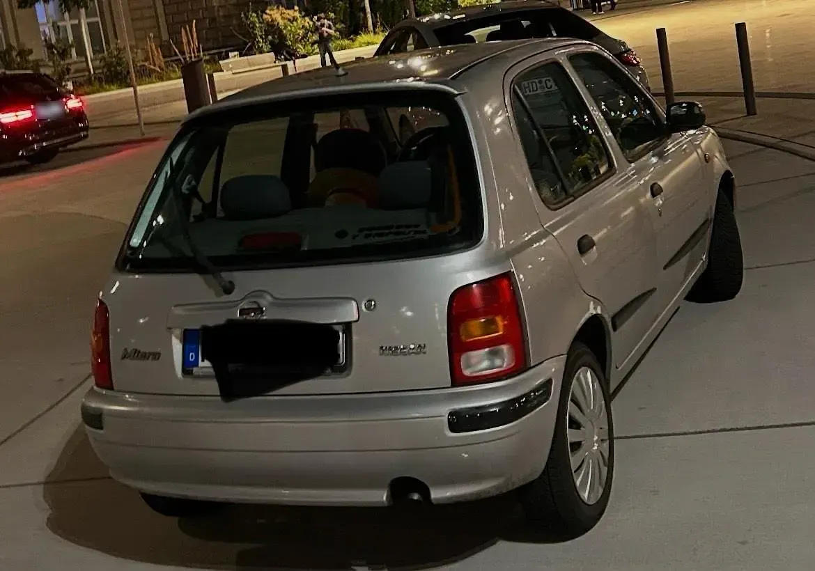 Usata Nissan Micra 72 CV (52 kW) 2000 Grigio Utilitaria